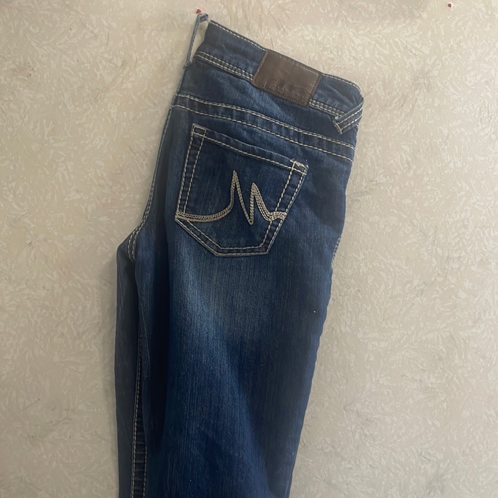 Boot cut jeans